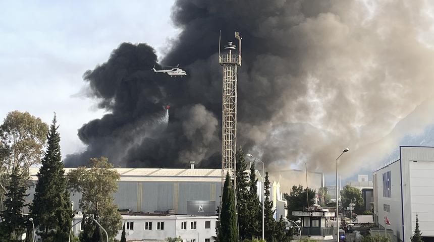 Antalya'da yat firmasında yangın!