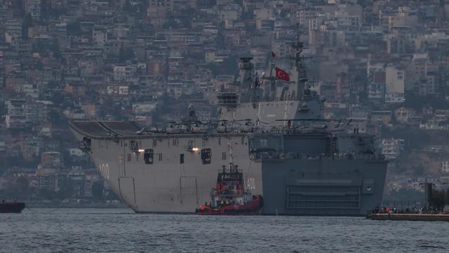 TCG Anadolu, tatbikata katılmak için İzmir Alsancak Limanı'ndan ayrıldı