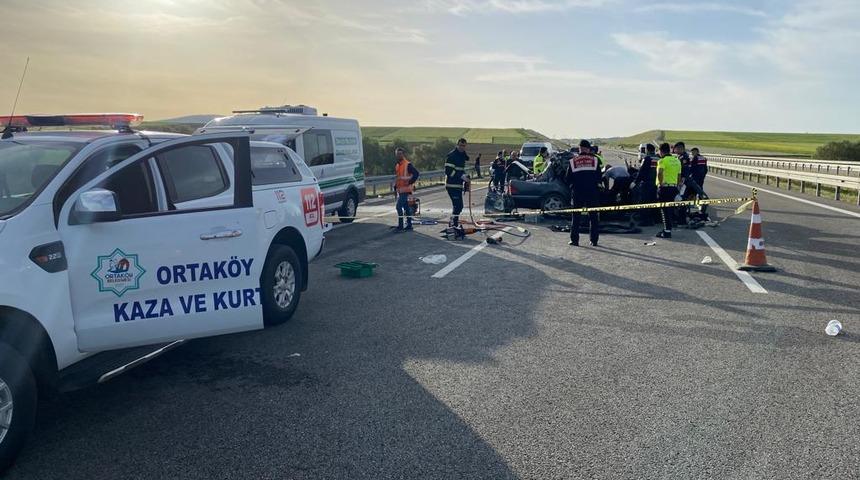 Aksaray'da otomobilin tıra çarptığı kazada 1 kişi öldü