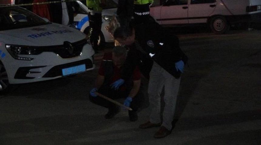 Husumetli ailelerin kavgasında ortalık savaş alanına döndü: 4 yaralı