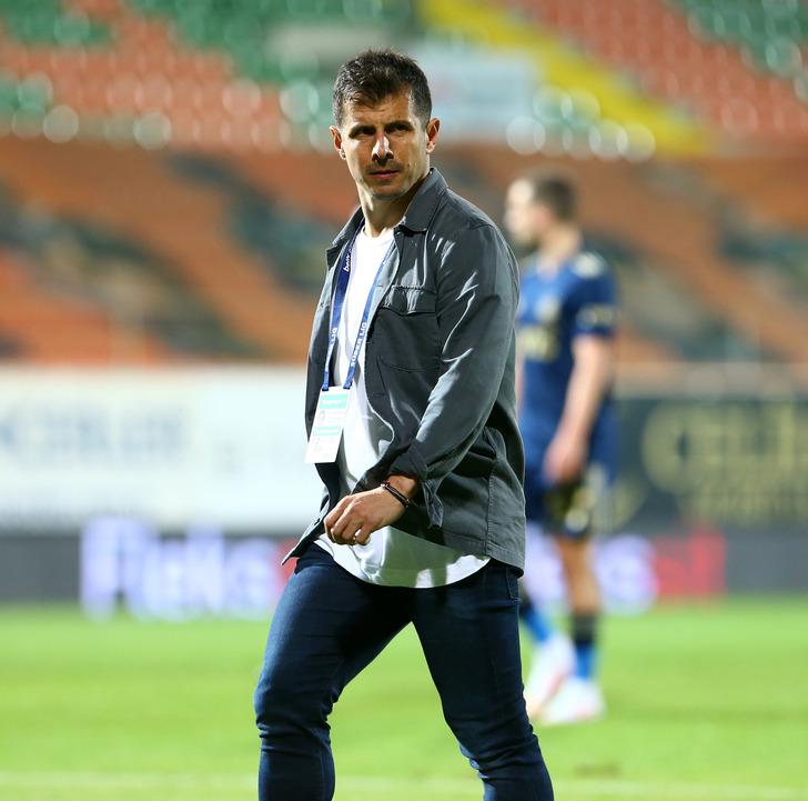 Emre Belözoğlu'ndan İtalyanlara Arda Güler tavsiyesi ve itiraf! "Soyunma odasında 15 dakika ağladım" G2