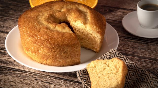 Puf puf kabaran portakallı kek tarifi! Enfes aromalı portakallı kek nasıl yapılır?