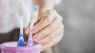 Diş fırçanızı asla banyoda tutmayın! Gerçekler mide bulandırdı