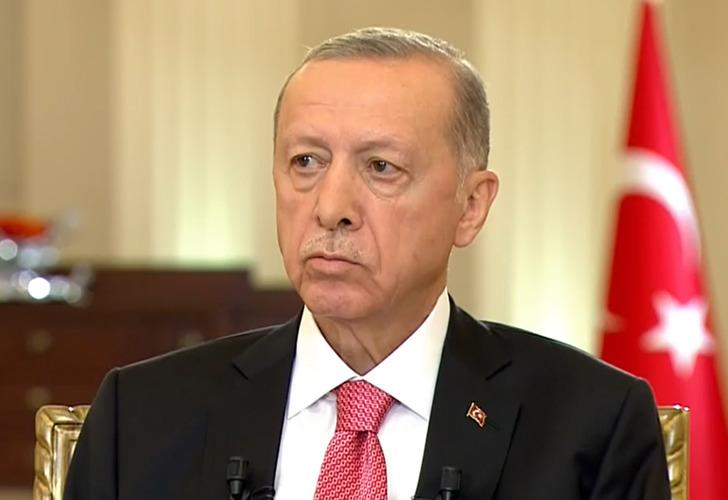 Son dakika: Cumhurbaşkanlığı seçiminin ikinci tura kalmasının ardından Erdoğan ilk kez canlı yayında!