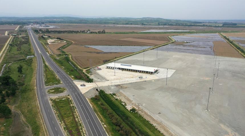 İpsala Sınır Kapısı yakınındaki tır parkında çalışmalar tamamlanıyor