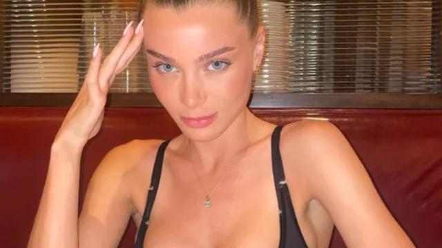 Eski yetişkin film yıldızı Lana Rhoades sosyal medyayı alev alev yaktı! Minicik bikinisiyle kendi markasını tanıttı