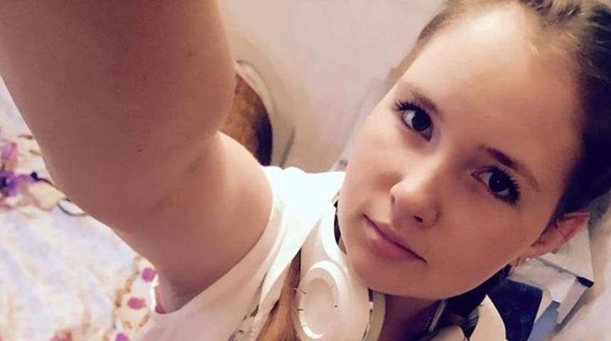 Otomobilde cinsel ilişkiye giren gen&ccedil; kız &ouml;ld&uuml;