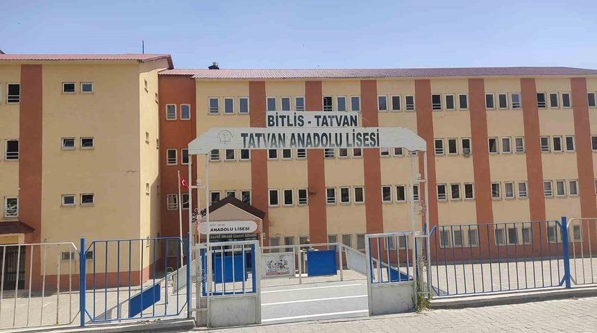 Tatvan Anadolu Lisesi “Proje okulu” oldu