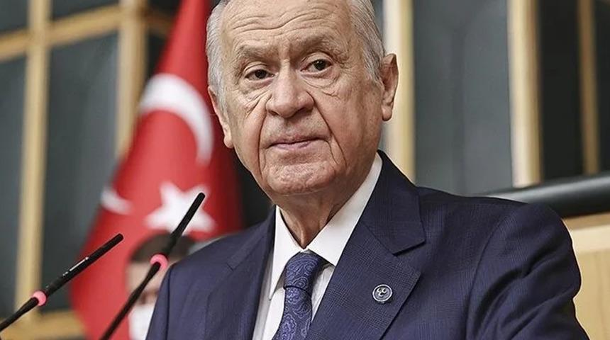 MHP Lideri Bahçeli'den sert tepki: Depremzede vatandaşlarımıza küfürler savurması affedilemez bir alçaklıktır