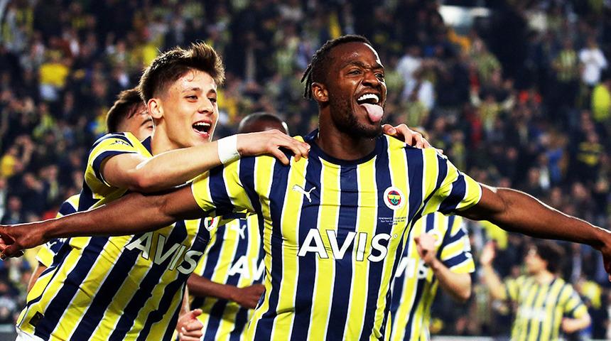 MAÇ SONUCU: Fenerbahçe, Kadıköy'de Trabzonspor'u devirdi! Kanarya, şampiyonluk yarışında pes etmedi...