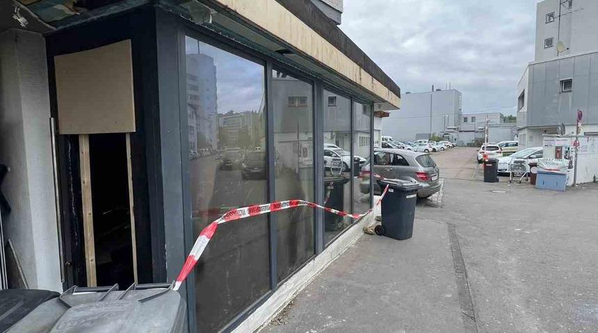 Almanya'da Türk seyahat acentesine ırkçı saldırı!