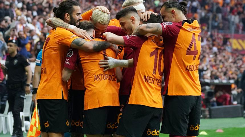 İşte Galatasaray'ın şampiyonluk ihtimali! Ankaragücü maçını sarı-kırmızılılar kazanırsa Fenerbahçe mücadelesine şampiyon unvanıyla çıkacak