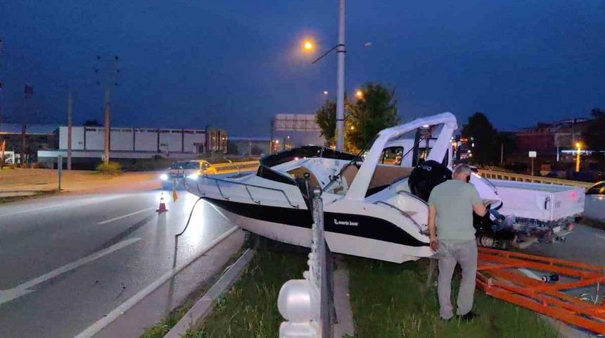 Lüks yat kazada kullanılamaz hale geldi!