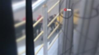 Yer: İstanbul! Sokak adeta boks ringine döndü