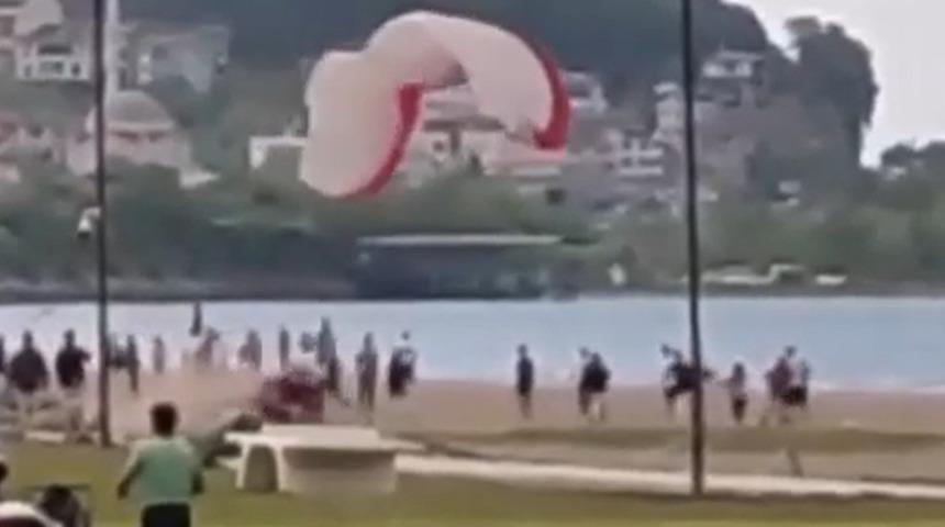 Ordu'da yürekleri ağza getiren an! Paramotorla kalkarken yere çakıldılar...