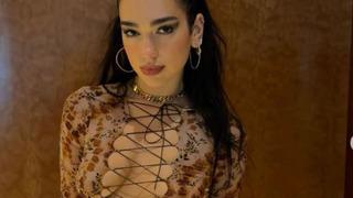 Dua Lipa kendisinden 14 yaş büyük sevgilisiyle paylaşım yaptı! Sosyal medyada yorum yağdı