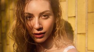 Sinem Kobal'ın annesi Nuray Kobal torunları ve kızıyla pozunu paylaştı