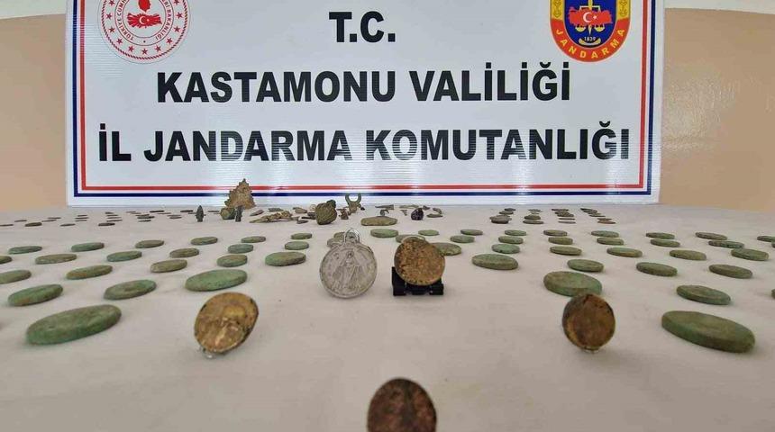 Define avcıları tarihi eserleri satmak isterken yakalandı: 5 gözaltı