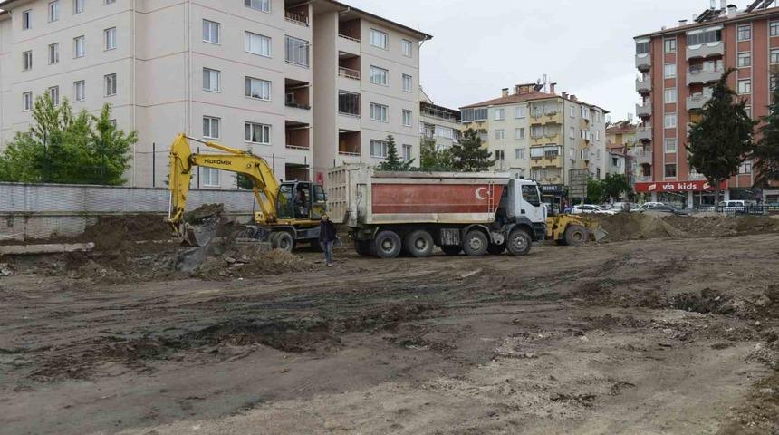 İstiklal Mahallesi yeraltı otoparkı için çalışmalar başladı