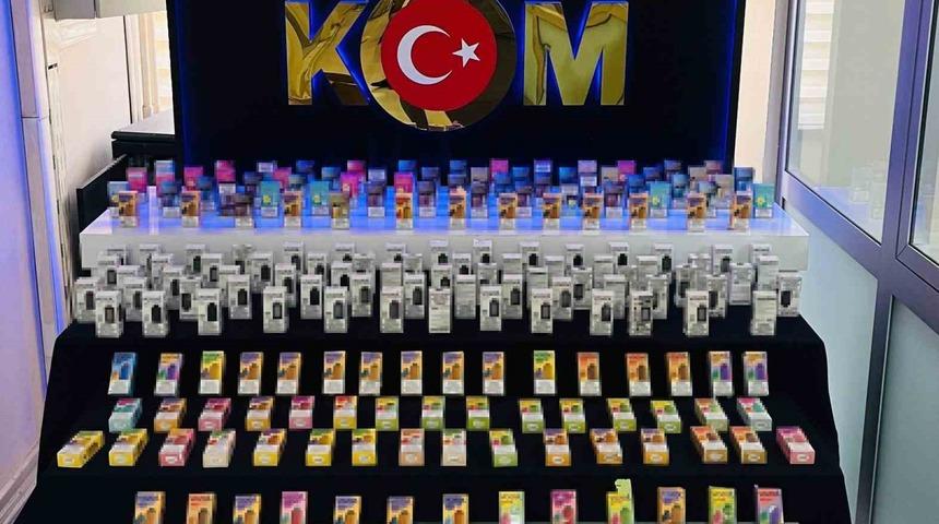 Ka&ccedil;ak elektronik sigaralarla yakalandılar