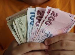 700 bin kamu işçisini ilgilendiriyor! Oran verdiler, açıklamalar peş peşe geldi! Gözler Ankara'da