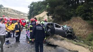 Denizli'de korkunç kaza! Karşı şeride geçen tır, otomobile çarptı! Aynı aileden 4 kişi hayatını kaybetti