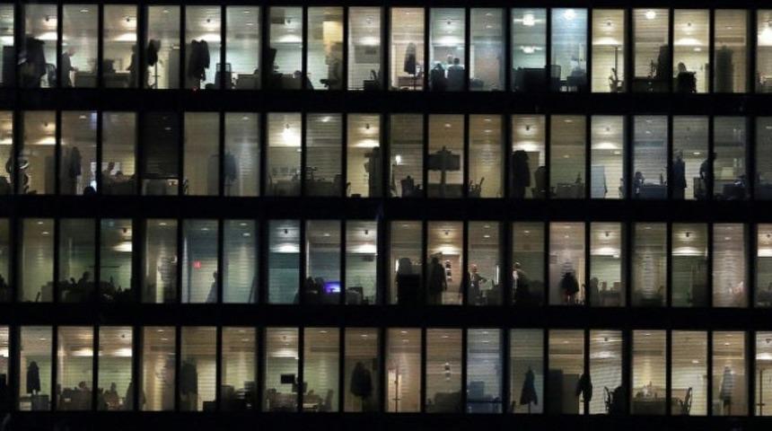 Erkeklerin daha fazla maaş alması yasaklandı