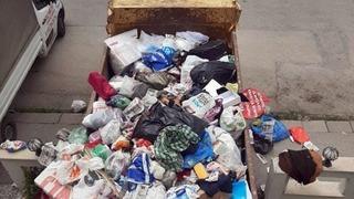 5 milyon liralık evden 50 ton çöp çıktı! 16 kamyona zor sığdırdılar: Tam 12 saat sürdü