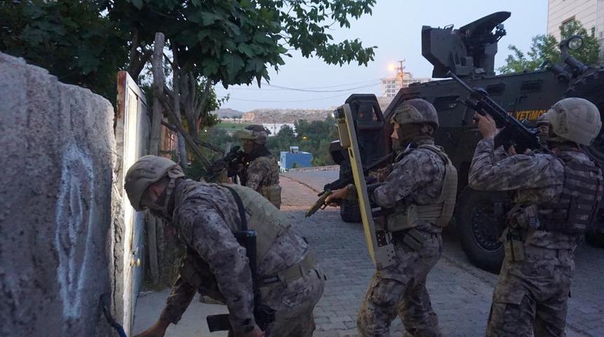 Şanlıurfa'da 4'üncü Kökünü Kurutma Operasyonu! 101 gözaltı