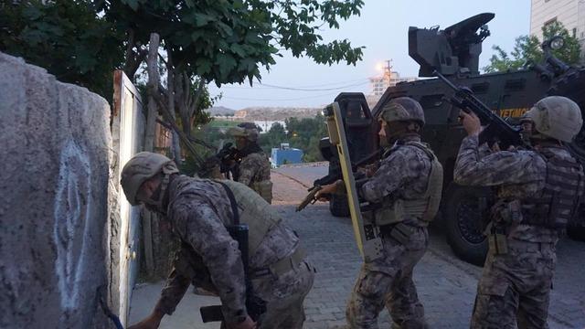 Şanlıurfa'da 4'üncü Kökünü Kurutma Operasyonu! 101 gözaltı