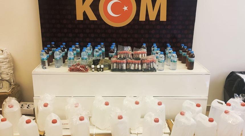 Konya'da sahte alkol operasyonunda baba ve 2 oğlu yakalandı