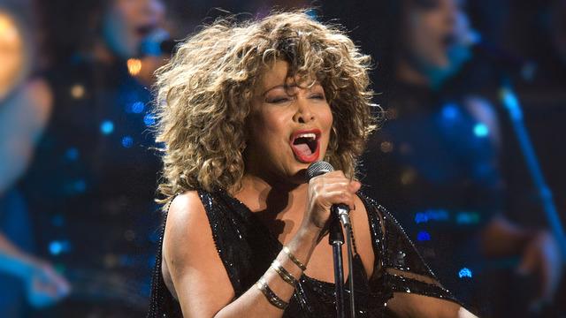 Dünya onu 'Rock’n Roll Kraliçesi' olarak tanıdı! Amerikalı şarkıcı Tina Turner hayatını kaybetti