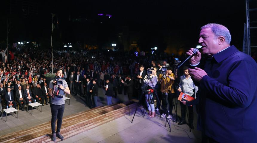 Milli Savunma Bakanı Akar'dan net mesaj! "Ne Irak'ın ne Suriye'nin kuzeyinde operasyonlar duracak"