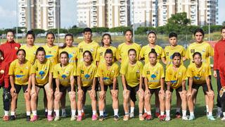 Taraftar, sahada kadın futbolculara saldırdı! ''Erkek taraftarın bize gözünü kırpmadan yumruk atması...''