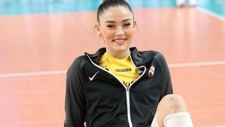Voleybolcu Zehra Güneş tarzıyla hayran bıraktı! Tablo gibisin