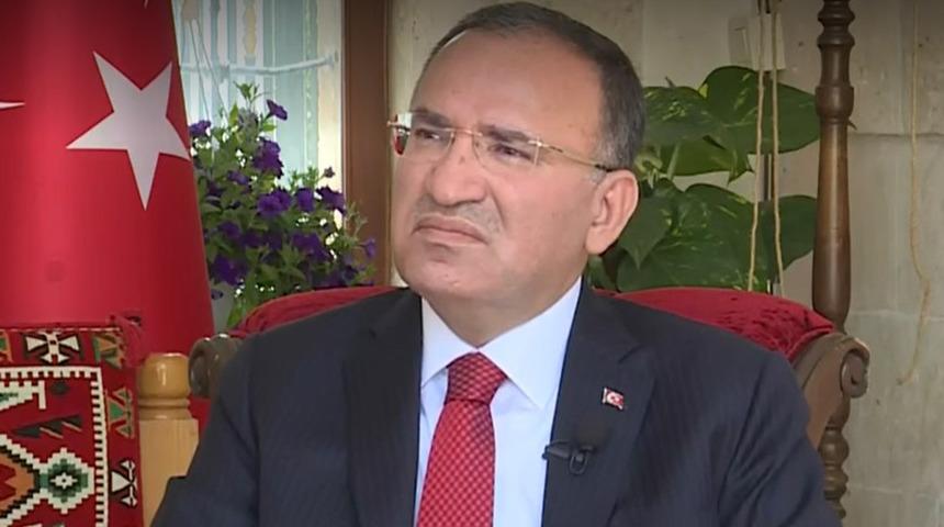 'Yüzde 50,1 ile seçildiğinde hükümetin meşruiyeti tartışılabilirdi' Bakan Bozdağ'dan seçimin ilk turuyla ilgili dikkat çeken sözler