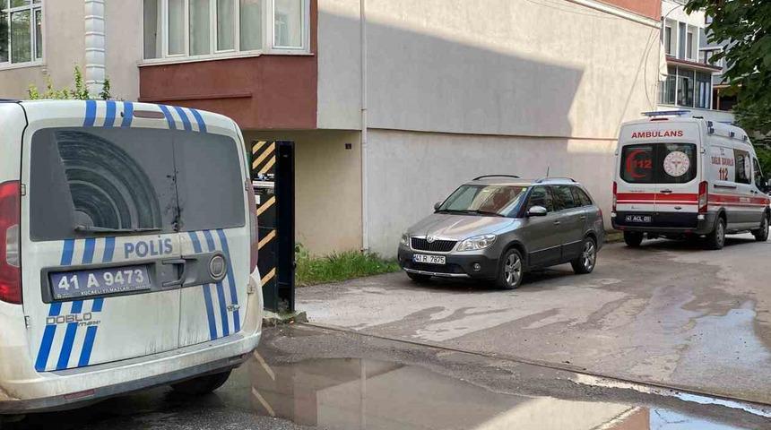 Kötü koku ihbarının yapıldığı evde ceset bulundu!
