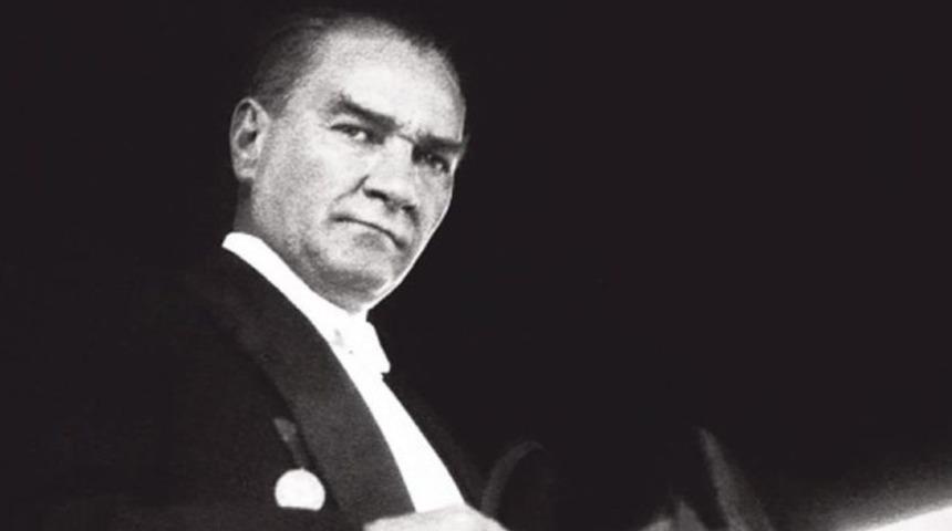 &lsquo;İranlı zengin &ccedil;ocuklar&rsquo;dan Atat&uuml;rk paylaşımı