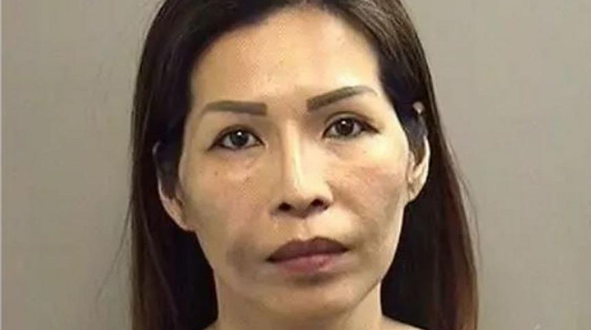 Boşanmak istemeyen kadın konuşmak için gittiği kocasını çekiçle saldırarak öldürdü! Kendi kendisini ihbar etti...