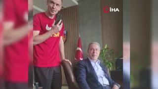 Bakan Akar'ın Yunan Savunma Bakanı ile görüşmesi gündem olmuştu! Bilinmeyen bir ayrıntıyı ilk kez açıkladı