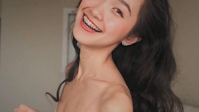 Göğüs ölçülerini eleştirenlere sert cevap verdi! “Seksi hissetmek için büyük göğüslere ihtiyacım yok”