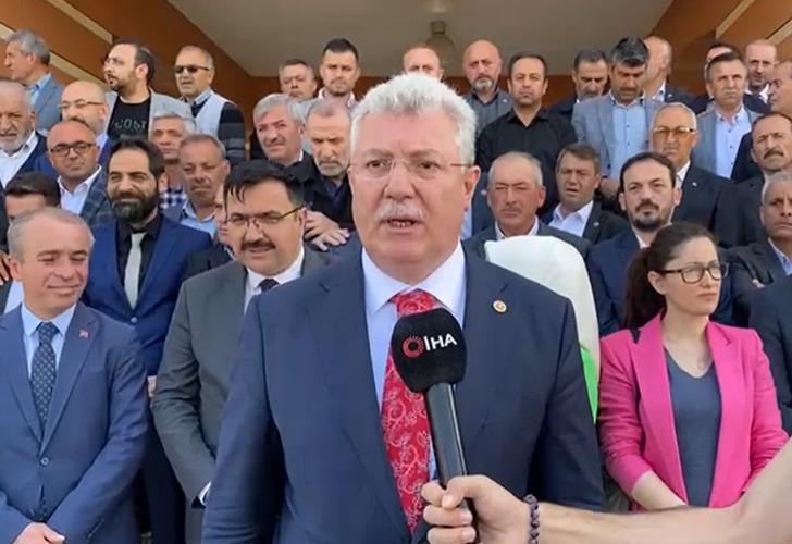 AK Parti Grup Başkan Vekili Akbaşoğlu’ndan İmamoğlu’na tepki: 'Bütün pazarcı esnafından özür dilemeye davet ediyorum'