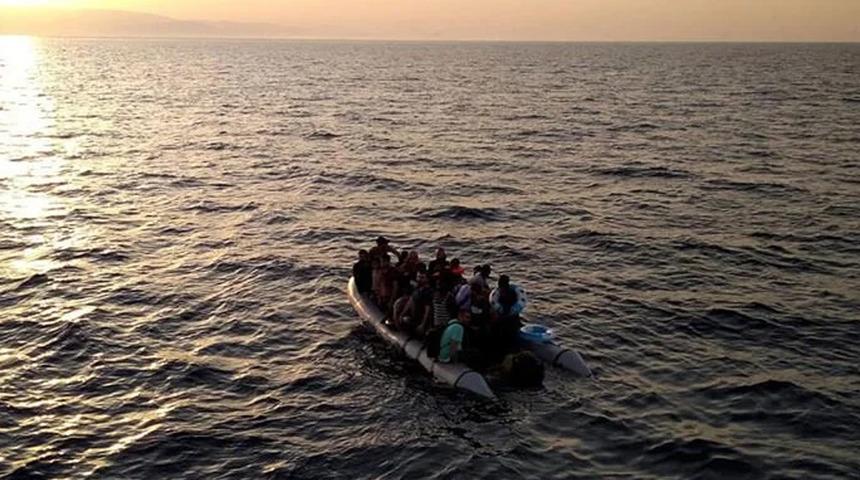Muğla'nın Bodrum ilçesi açıklarında 79 düzensiz göçmen kurtarıldı
