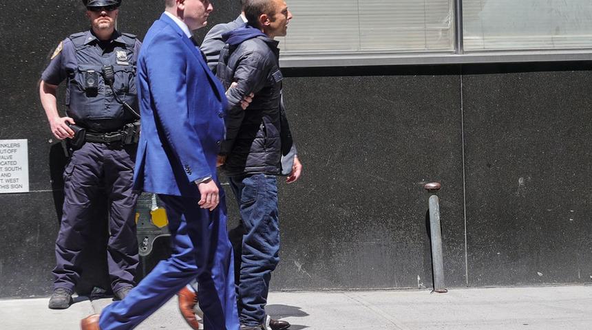 Son dakika: New York'ta bulunan Türkevi'ne saldıran zanlı yakalandı!