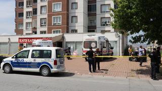 Kahreden olay! 13. kattaki evlerinin balkonundan düşen anne ve iki çocuğu hayatını kaybetti