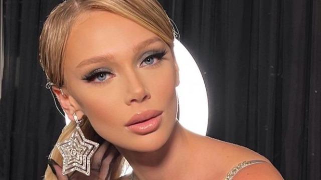 Yaren Alaca pozlarıyla nefes kesti! Dekoltesi dikkat çekti