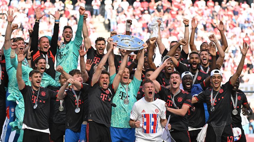 Son dakika: Şampiyonluğun ardından saniyesinde kovuldular! Bayern Münih, iki ismin biletini kesti...