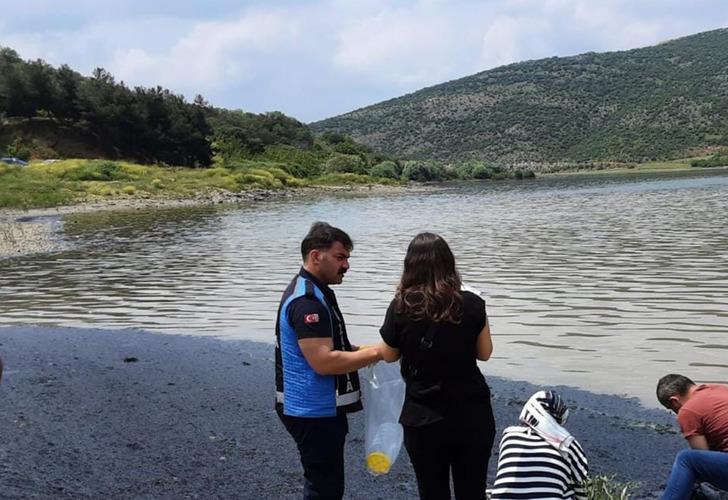 Boğazköy Barajı'nın yüzeyi siyaha büründü! Endişe yarattı...