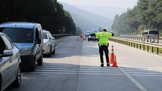 Fıkra gibi olay: Polis çevirmesinde yaşamadığını öğrendi, üstüne üstlük gözaltına alındı!