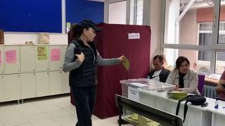 'O kadar antipatiksiniz ki... Yazık' Ünlü oyuncu Demet Akbağ oyunu kullandı! Dikkat çeken diyalog